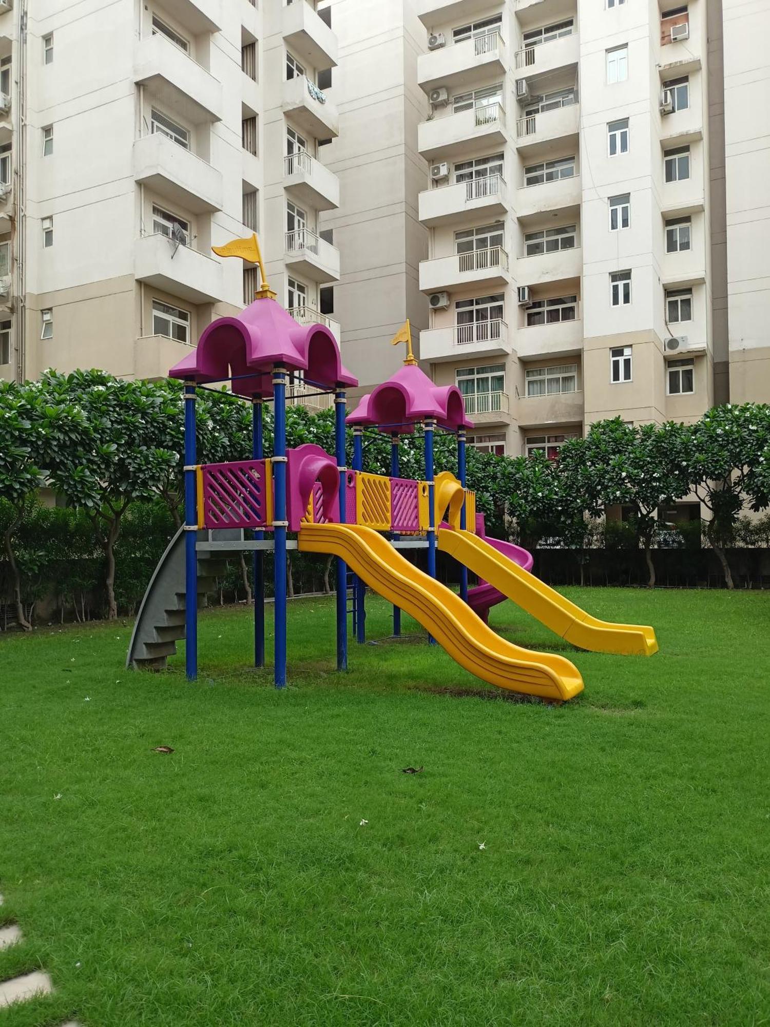 Taj Serenity-cozy For 4 Apartemen